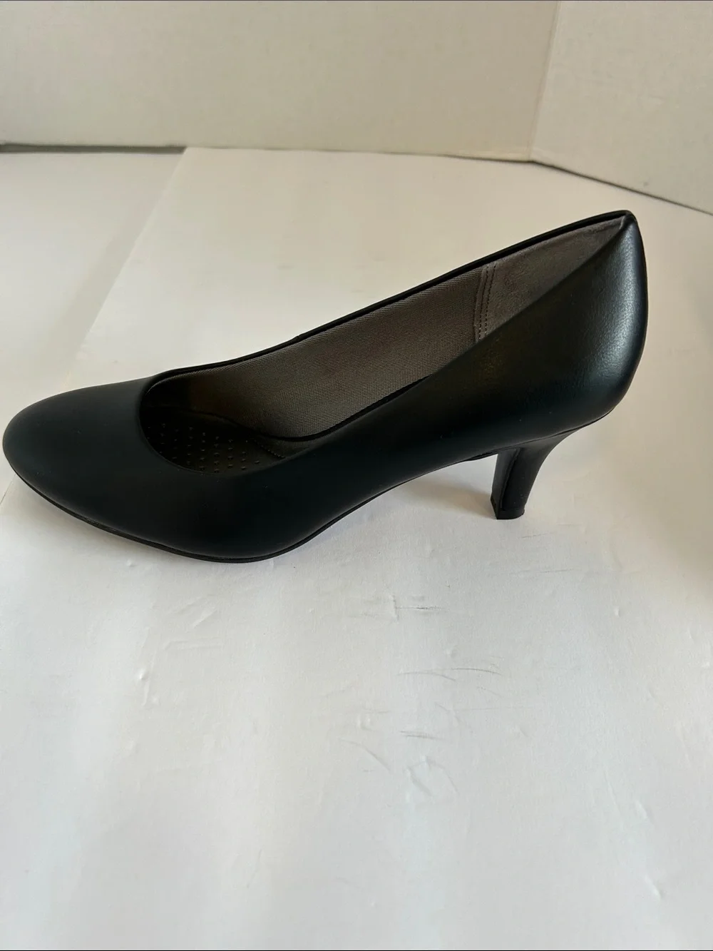 Life Stride Black Women's Mid-Heel Slip-On Pump PARIGI,BLACK KIDDY